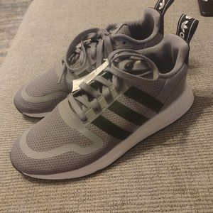 Adidas running shoes size 7 Men (New no Box )